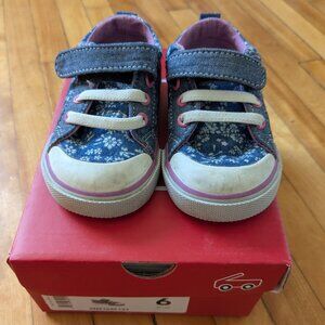 See Kai Run floral sneakers, size 6